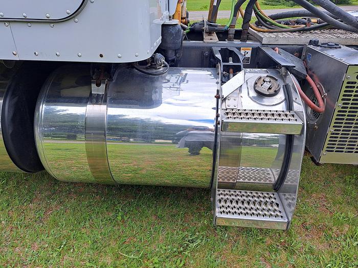 Used 2020 Peterbilt 389 With SUPER 40s HWY Truck Tractor (01665)