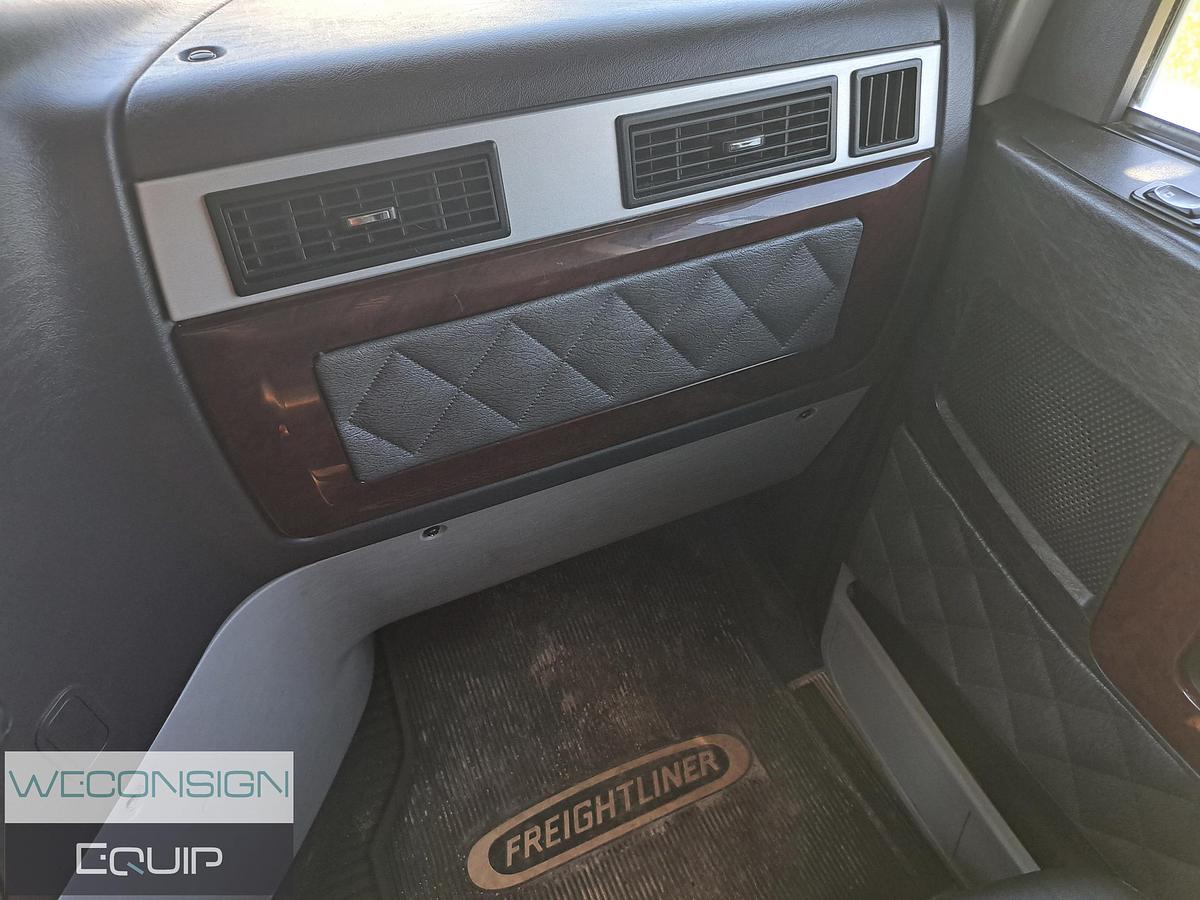 Used 2020 Freightliner Coronado Sleeper Truck Tractor