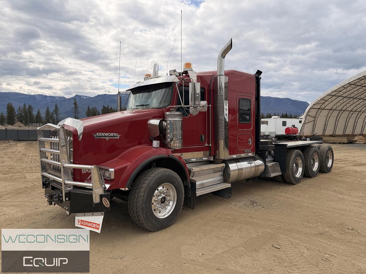 Used 2009 Kenworth T800 Winch Truck