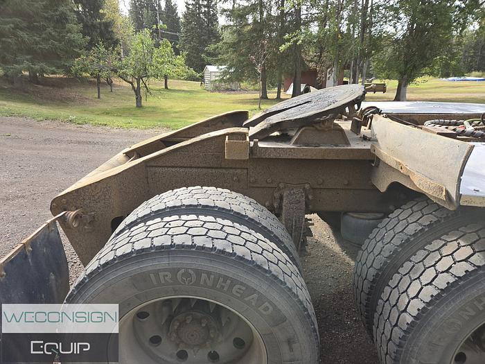 Used 2007 Peterbilt 378 Tri Drive Winch Truck