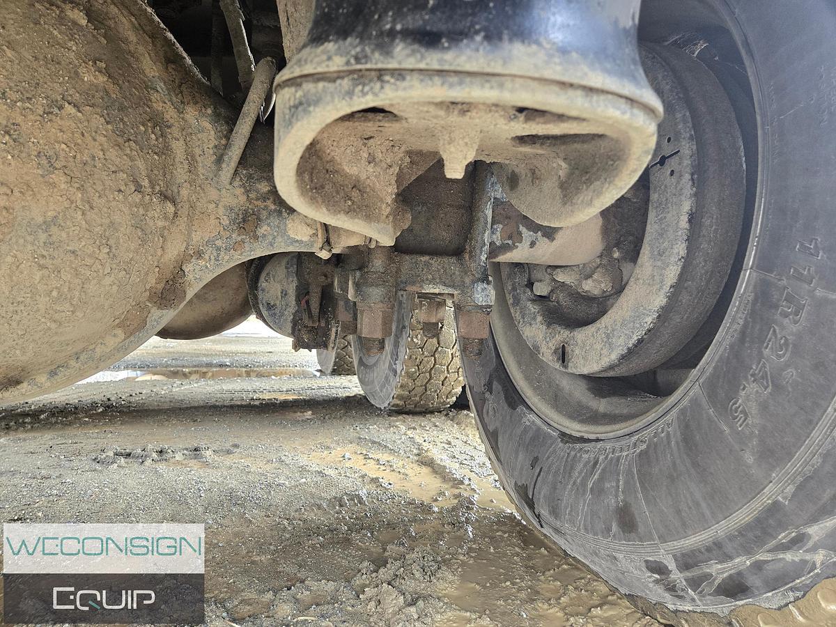 Used 2020 Peterbilt 567 Tri Drive Hydro Excavator