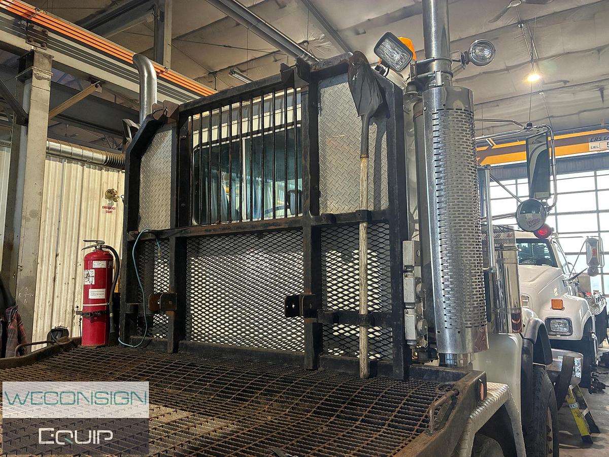 Used 2007 Freightliner FLD120SD 35 Ton Knuckle Boom Truck