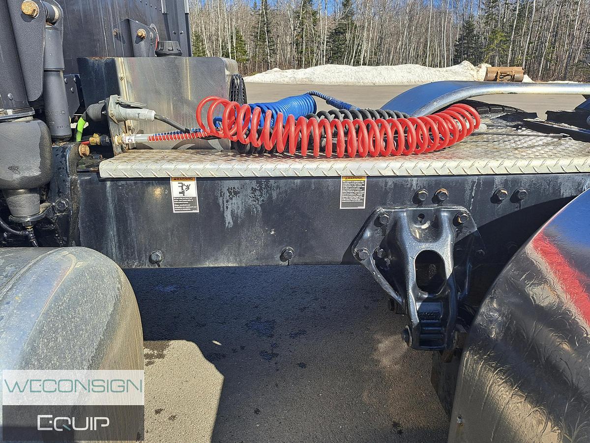 Used 2022 Peterbilt 389 Sleeper Truck Tractor