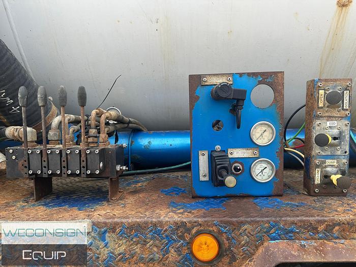 Used 2012 Kenworth T800 DOT Vacuum