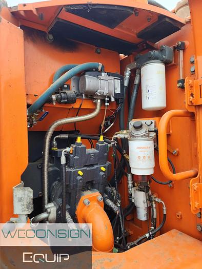Used 2011 Doosan DX235LCR