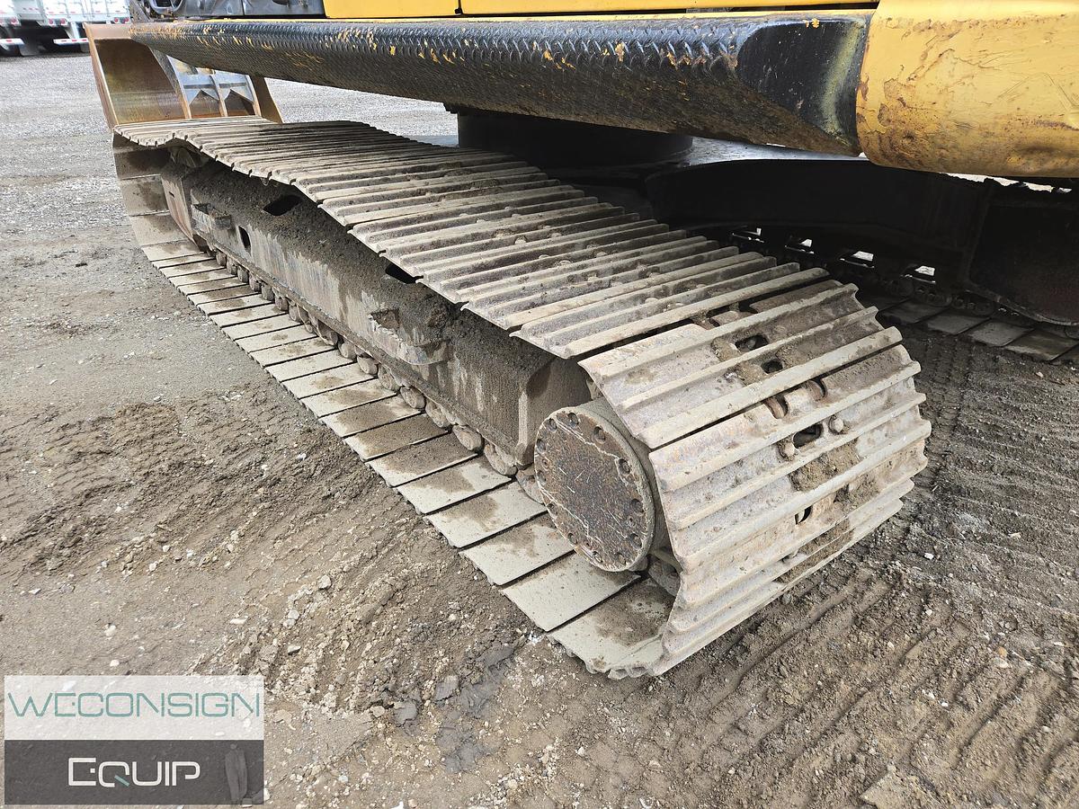 Used 2007 John Deere 240D Excavator