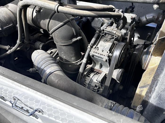 Used 2013 Western Star 6900XD Bed/Deck Truck