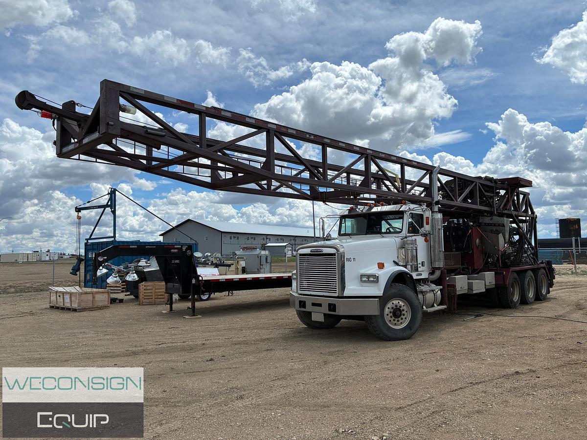 Used 2004 Freightliner FLD120 Snubbing Rig Truck
