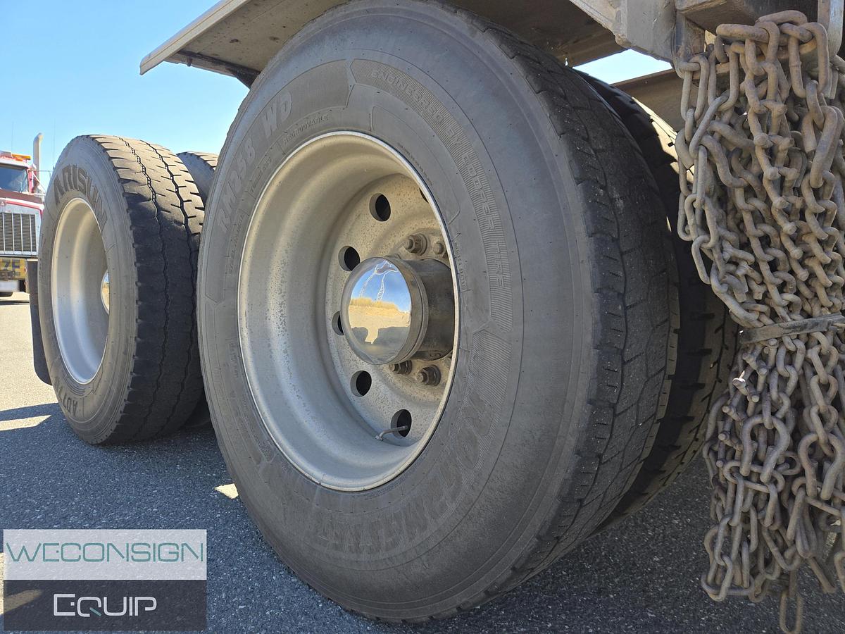 Used 2007 Kenworth T800 TA Lowbed Truck/ Tractor