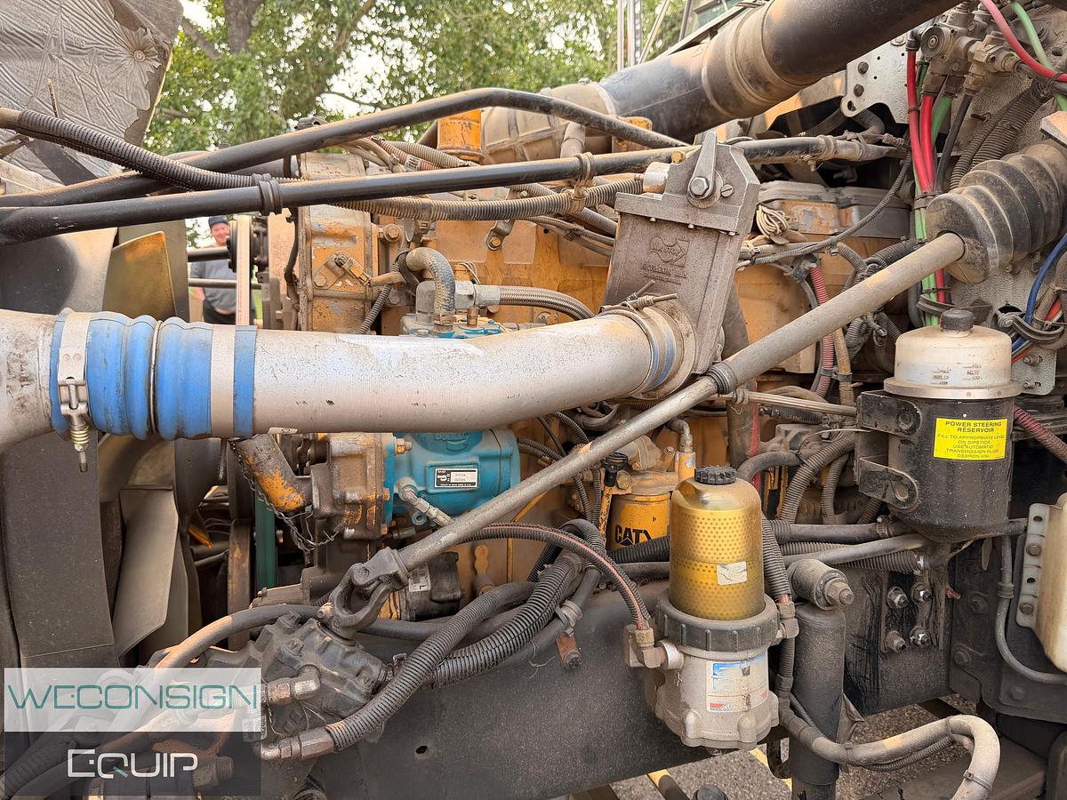 Used 2007 Freightliner FLD120 Snubbing Unit