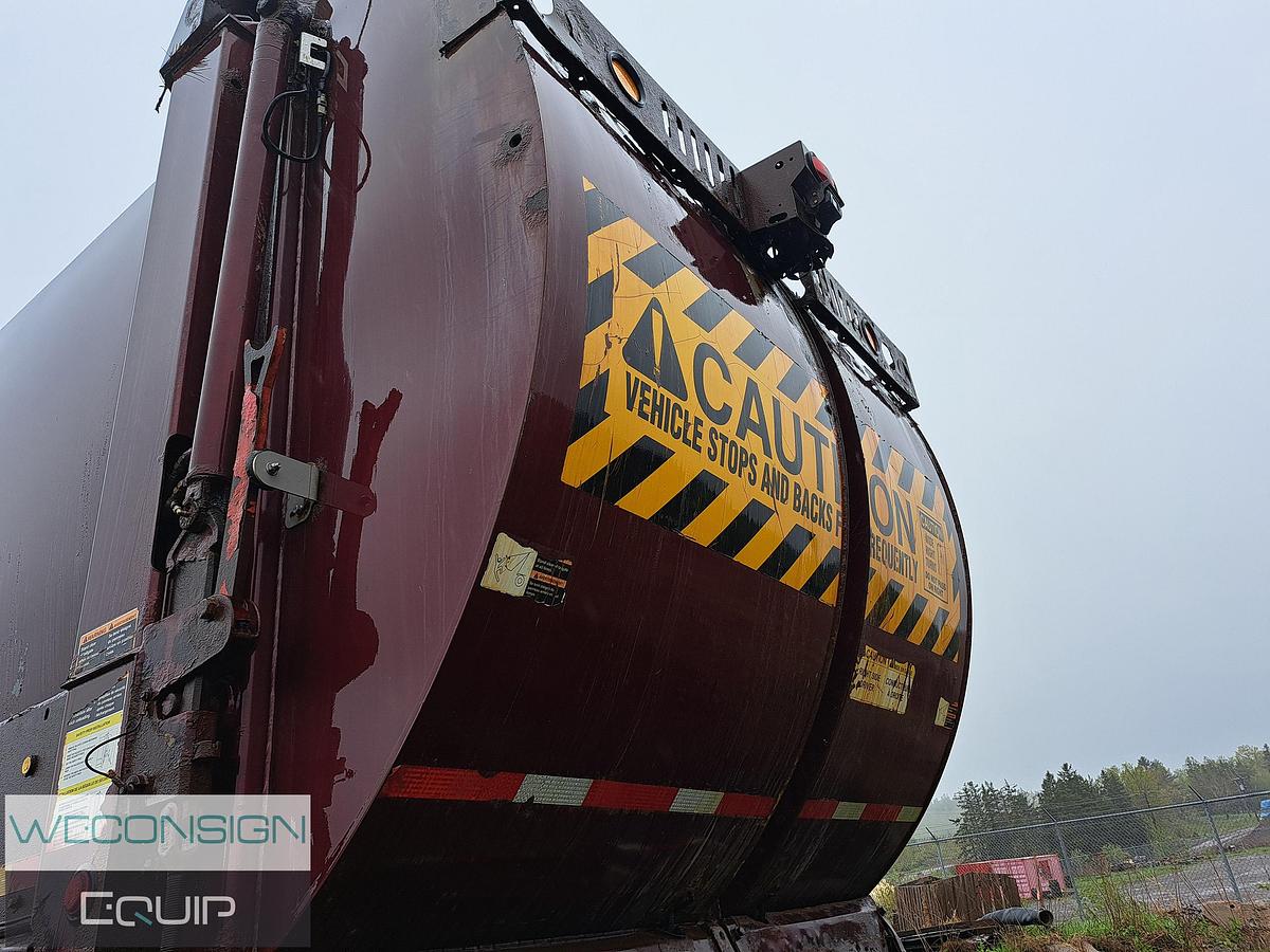 Used 2014 Freightliner M2 106 Sideload Refuse Unit