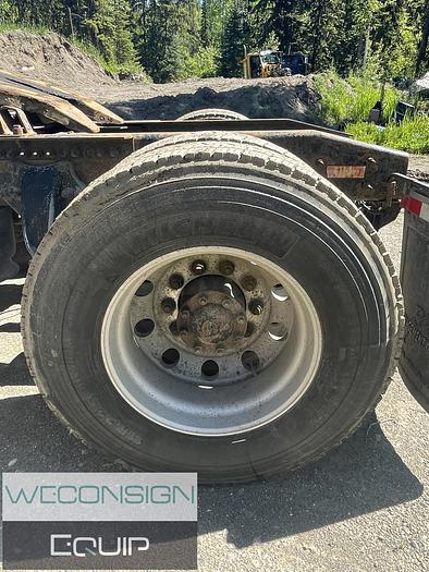 Used 2019 Western Star 5700XE DC Day Cab Truck Tractor