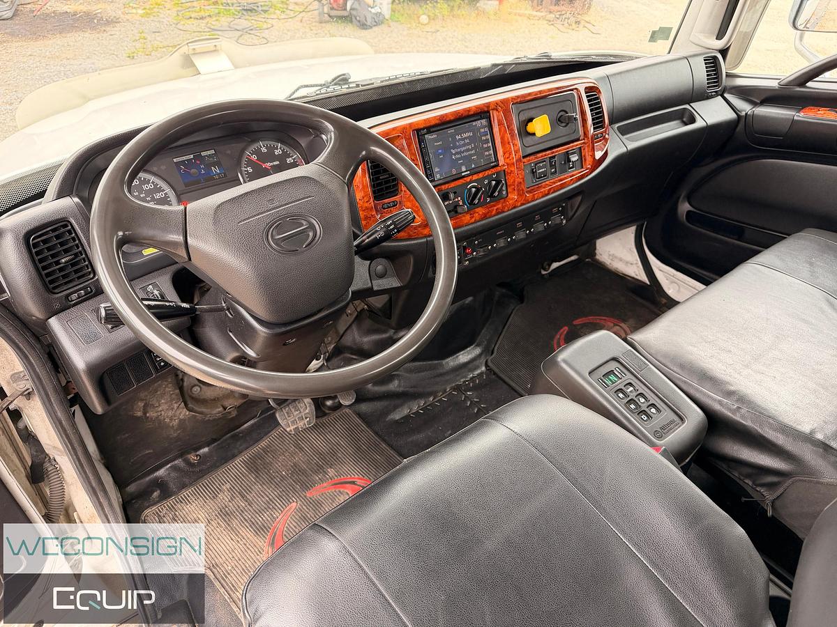 Used 2019 Hino 358 Tow Truck