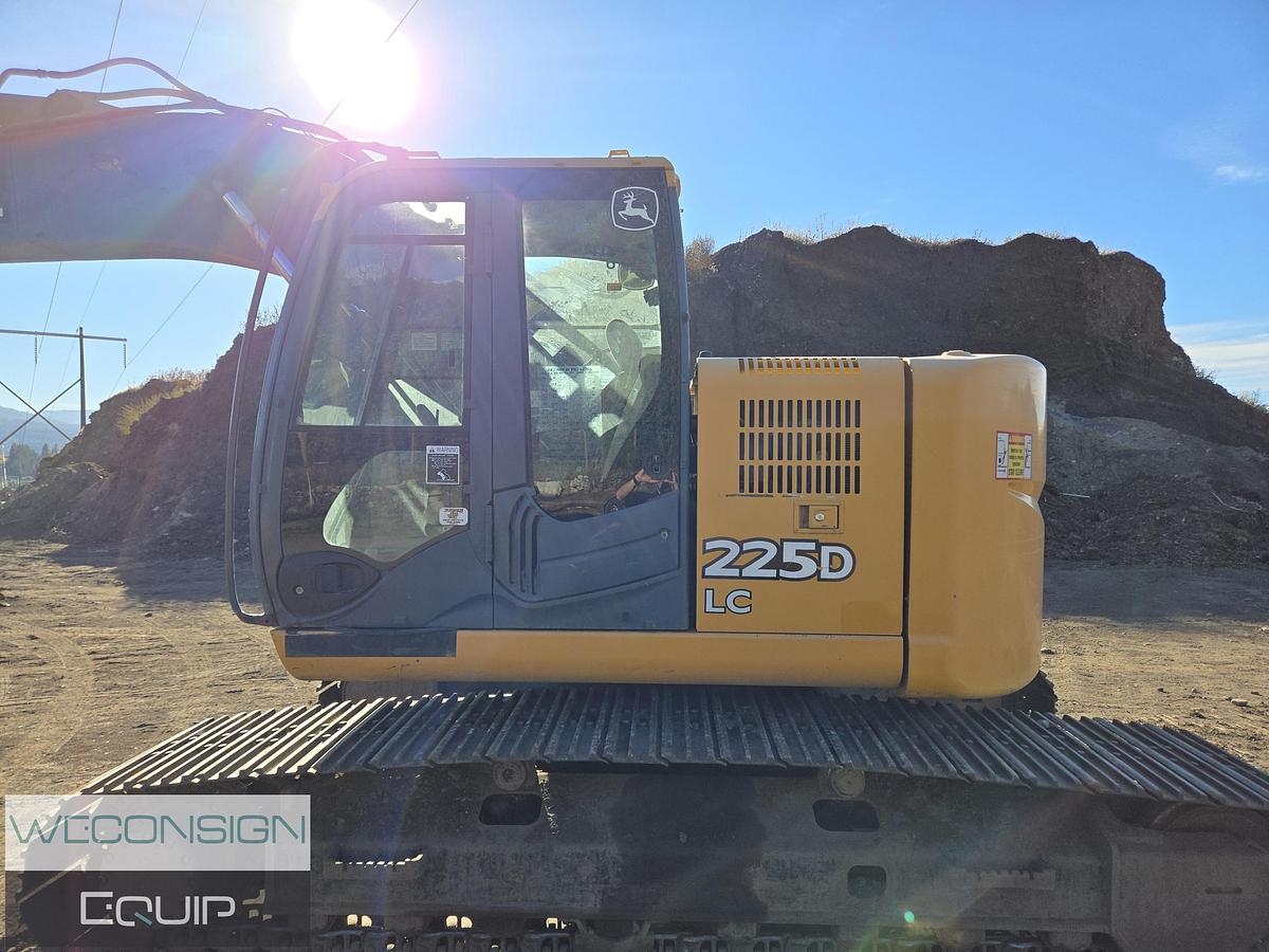 Used 2011 John Deere 225D LC