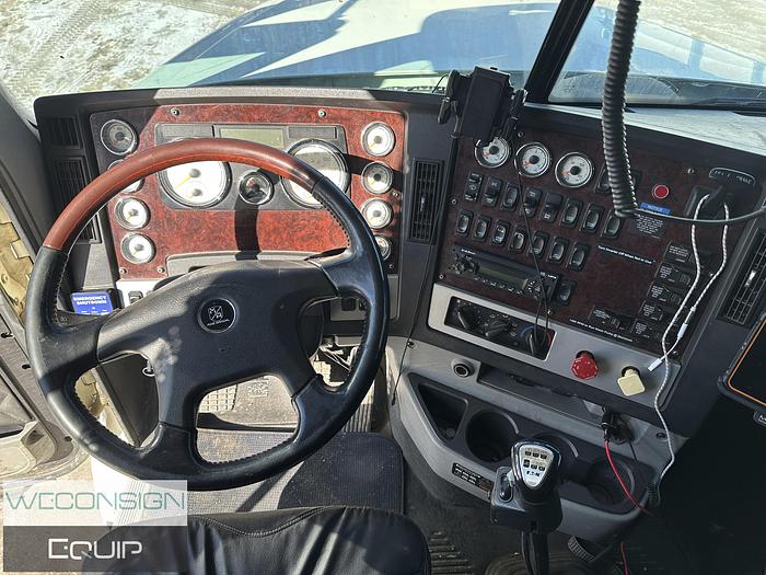 Used 2014 Freightliner Coronado 122SD - #02034