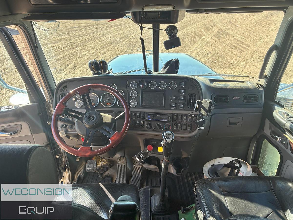 Used 2016 Peterbilt 367 Winch Truck