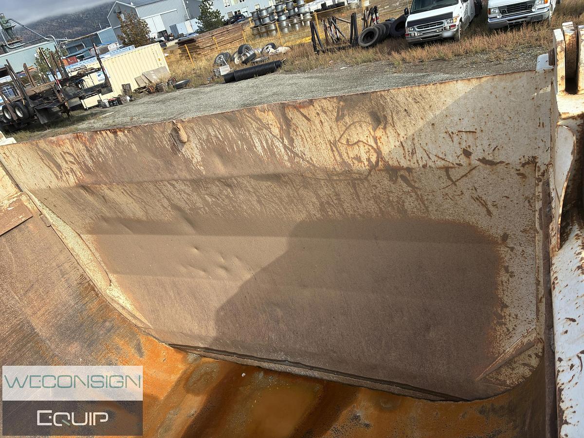 Used 2016 Midland MG37SK3400X End Dump