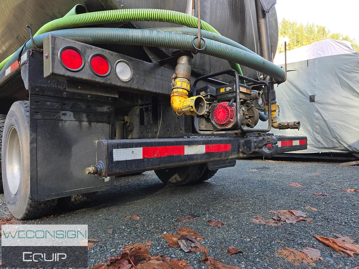 Used 1999 Western Star 5864S TA Water Truck