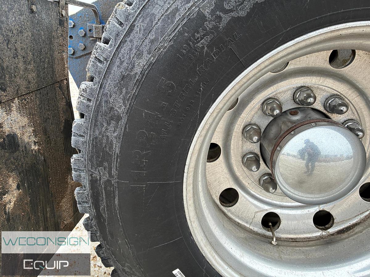 Used 2005 Kenworth T800 Tandem Winch Truck