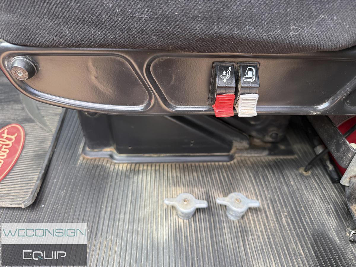 Used 2017 Peterbilt Single Axle Hydrovac