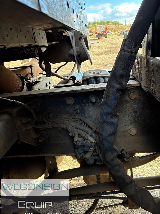 Used 2013 Peterbilt 367 Dump Truck