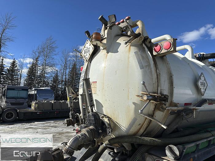 Used 2014 Freightliner Coronado 122SD - #02034