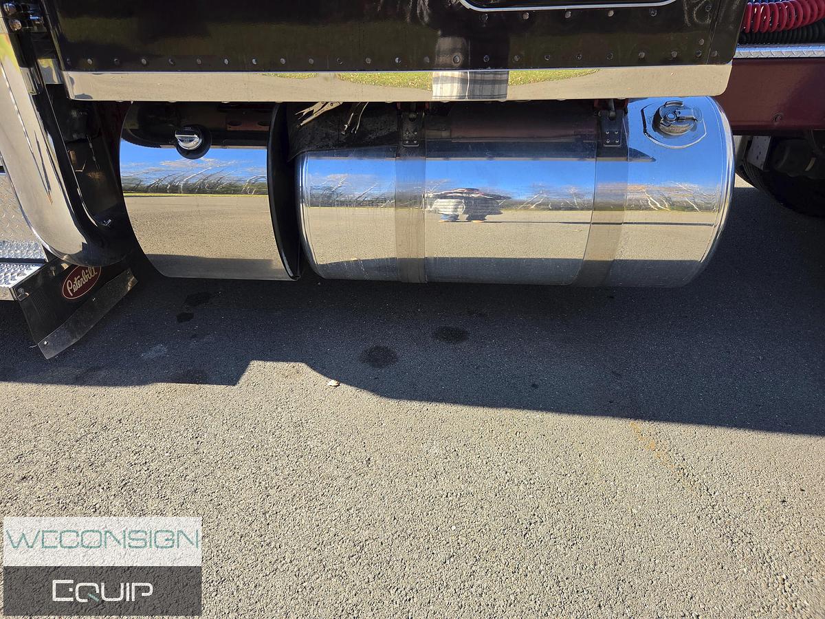 Used 2023 Peterbilt 389 Sleeper Truck Tractor