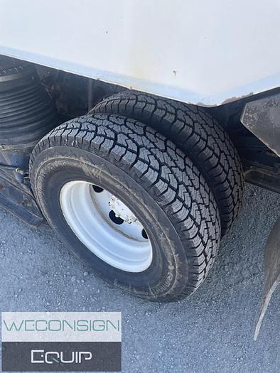 Used 1999 GMC/ISUZU  Single Axle Street Sweeper Truck