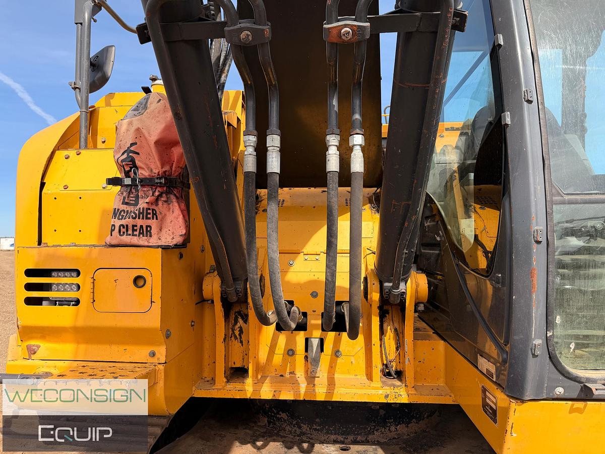Used GTH-10 2015 John Deere 245G LC Excavator