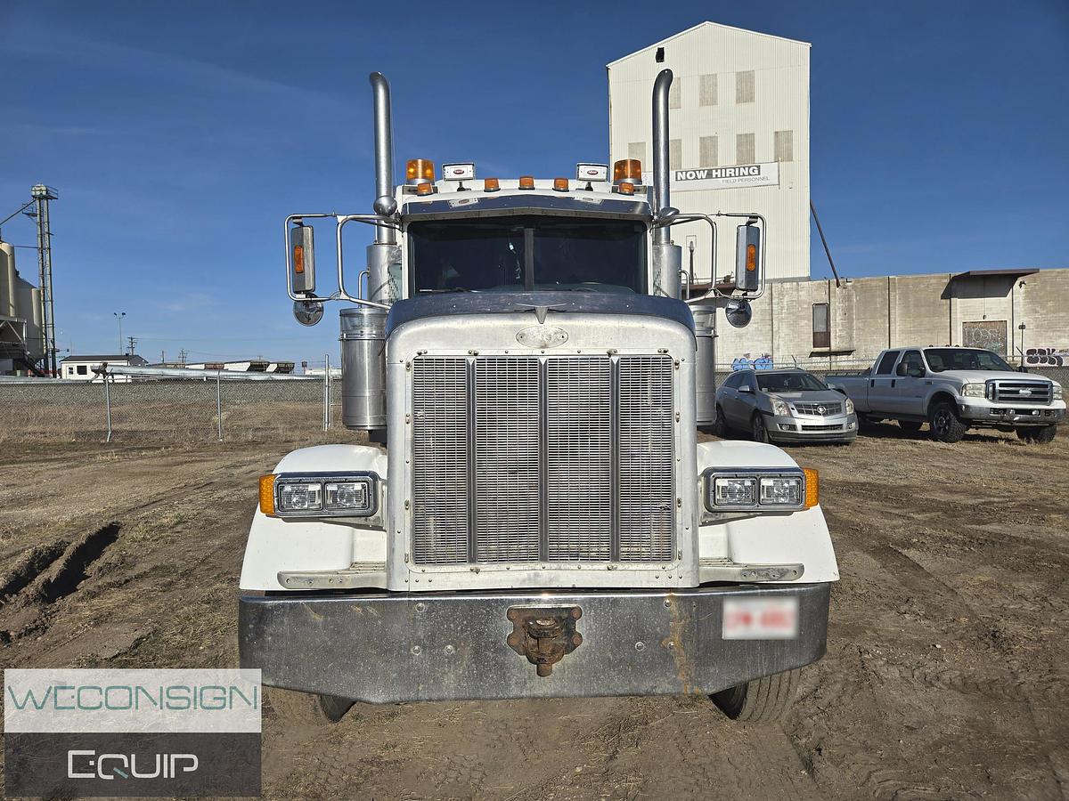 Used 2005 Peterbilt 378 Sleeper Wet Kit Truck