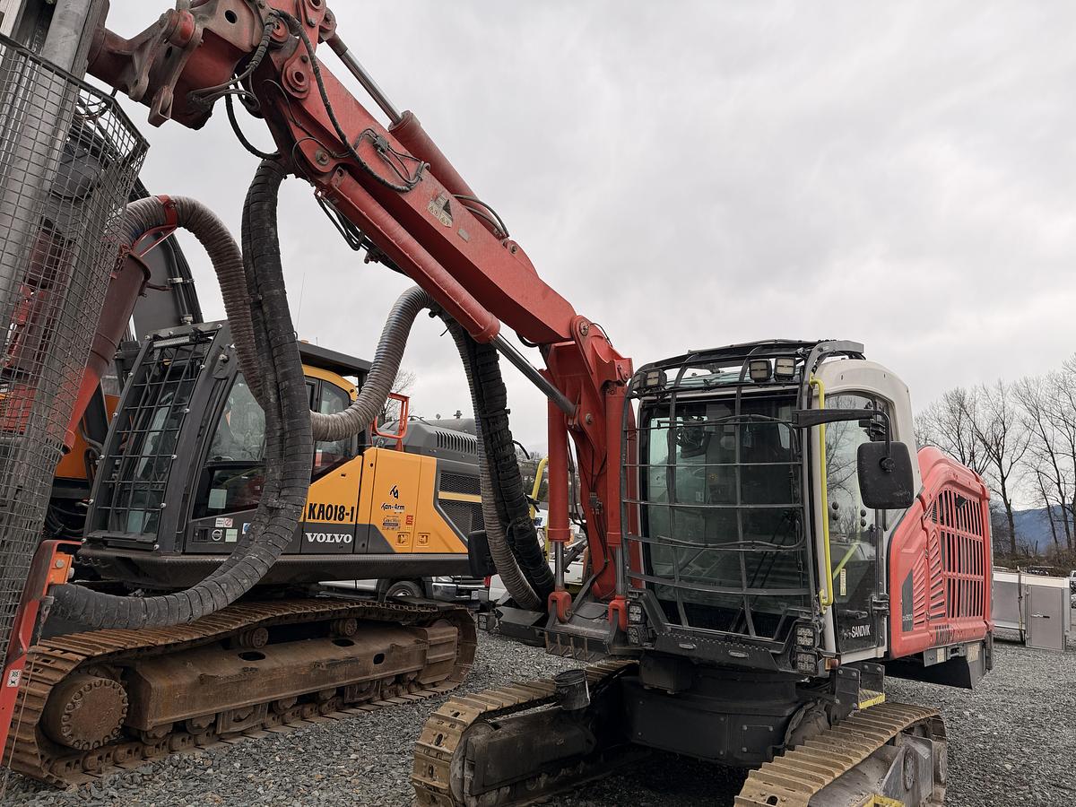 Used 2022 Sandvik DX900i T4 Crawler Mounted Drill
