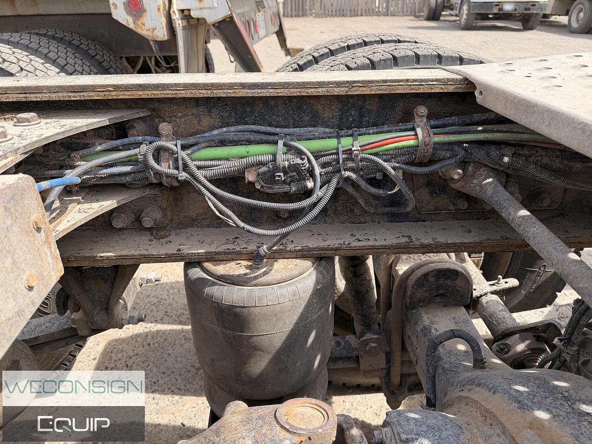 Used 2019 Western Star 4900SA Tri Drive Logging Truck