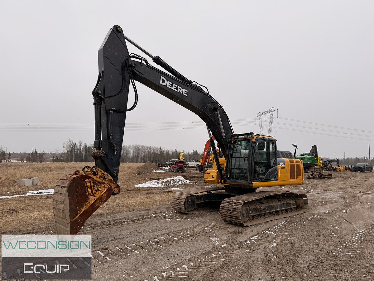 Used 2017 John Deere 250G LC Excavator