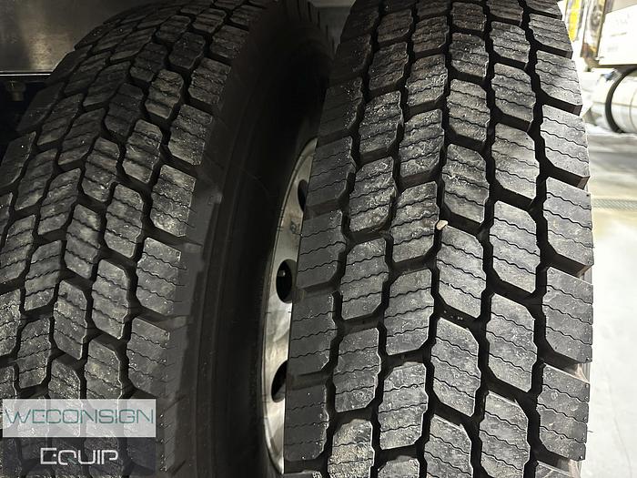 Used 2019 Kenworth W900L Sleeper Tandem Yellow