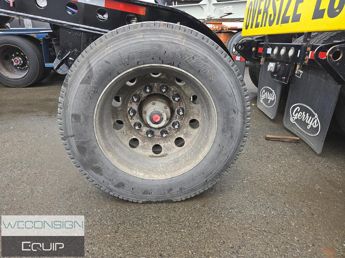 Used 2005 K-Line 60 Ton Lowbed Trailer and Jump Jeep