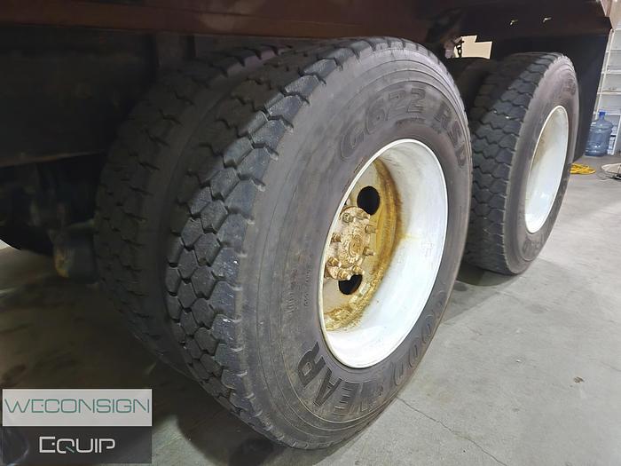 Used 2016 International 7400SBA Sander/ Dump Truck