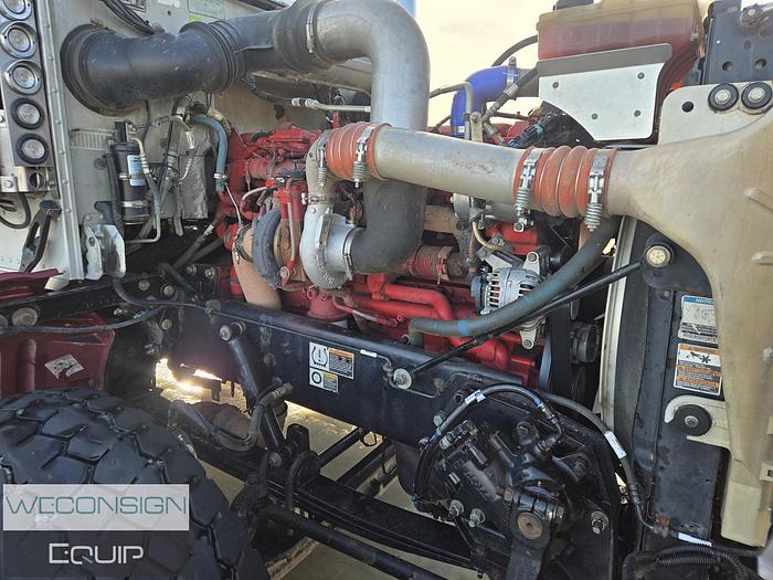 Used 2013 Peterbilt 367 Sleeper Winch Truck