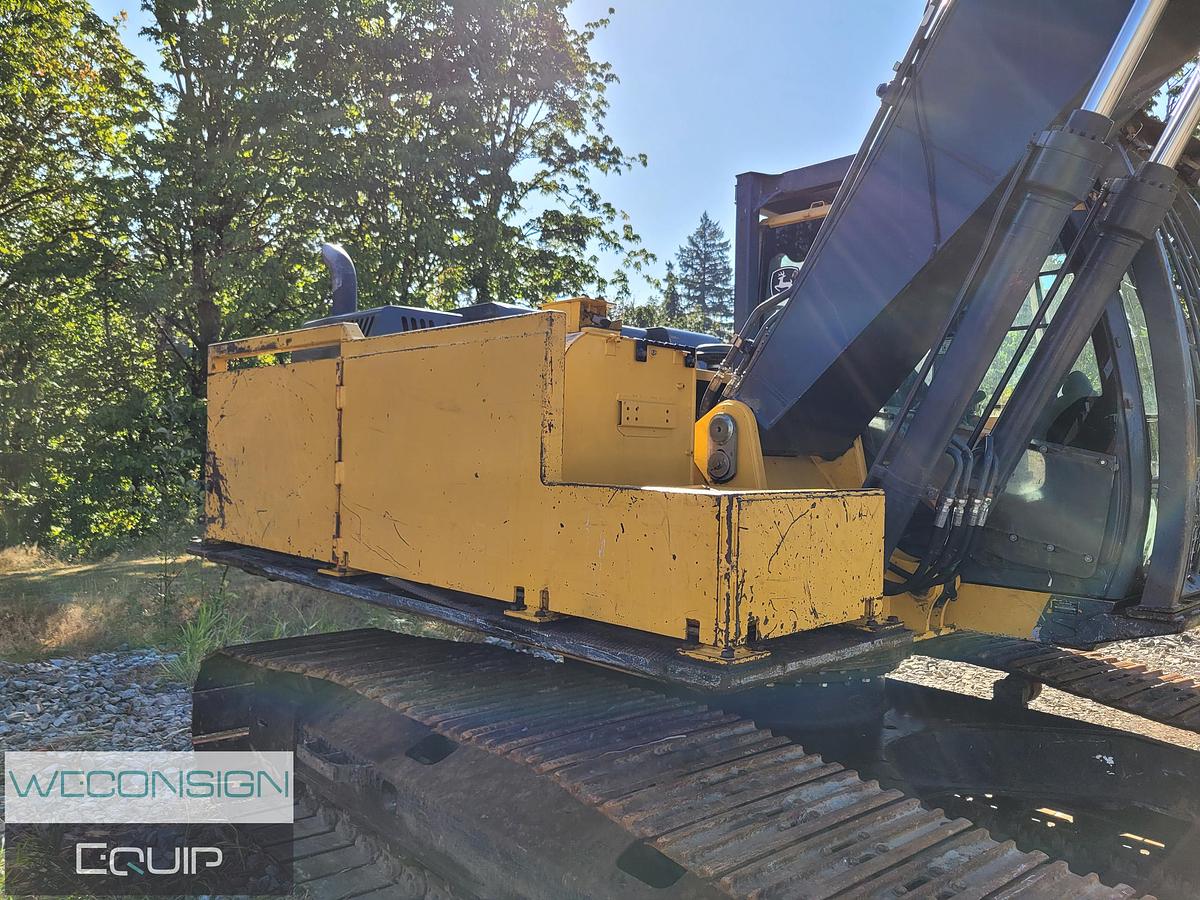 Used 2012 John Deere 210G LC Excavator