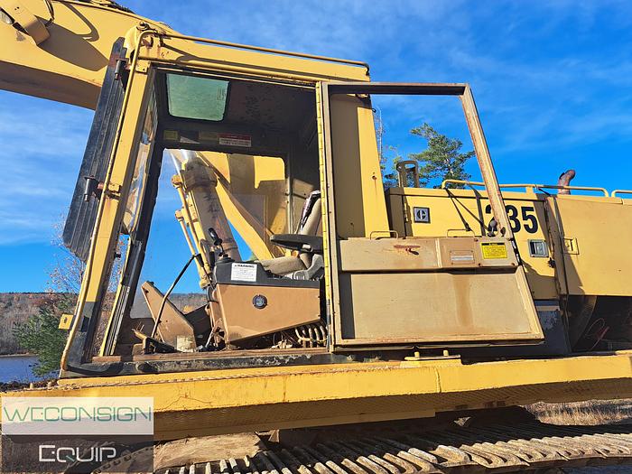Used 1985 CAT 235