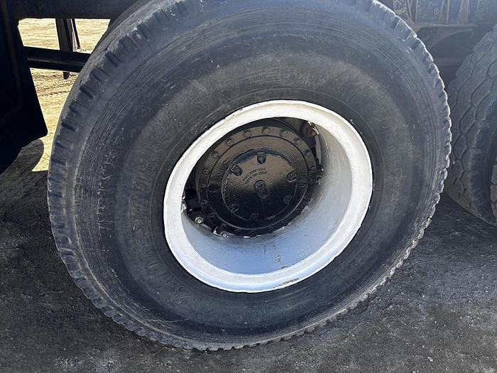 Used 2013 Western Star 6900XD Bed/Deck Truck