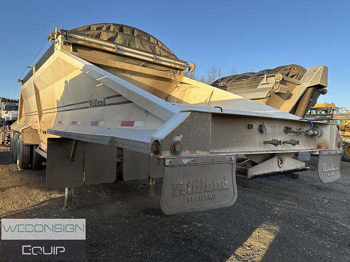 Used 2014 Midland MG38TC3000 Tridem Belly Dump