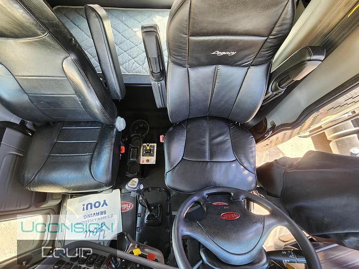 Used 2013 Peterbilt 367 Semi-Vacuum