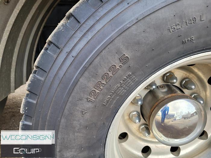 Used 2016 Kenworth T880 Hydro Excavator