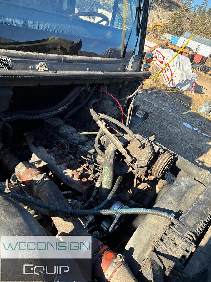 Used 1995 Freightliner FL106