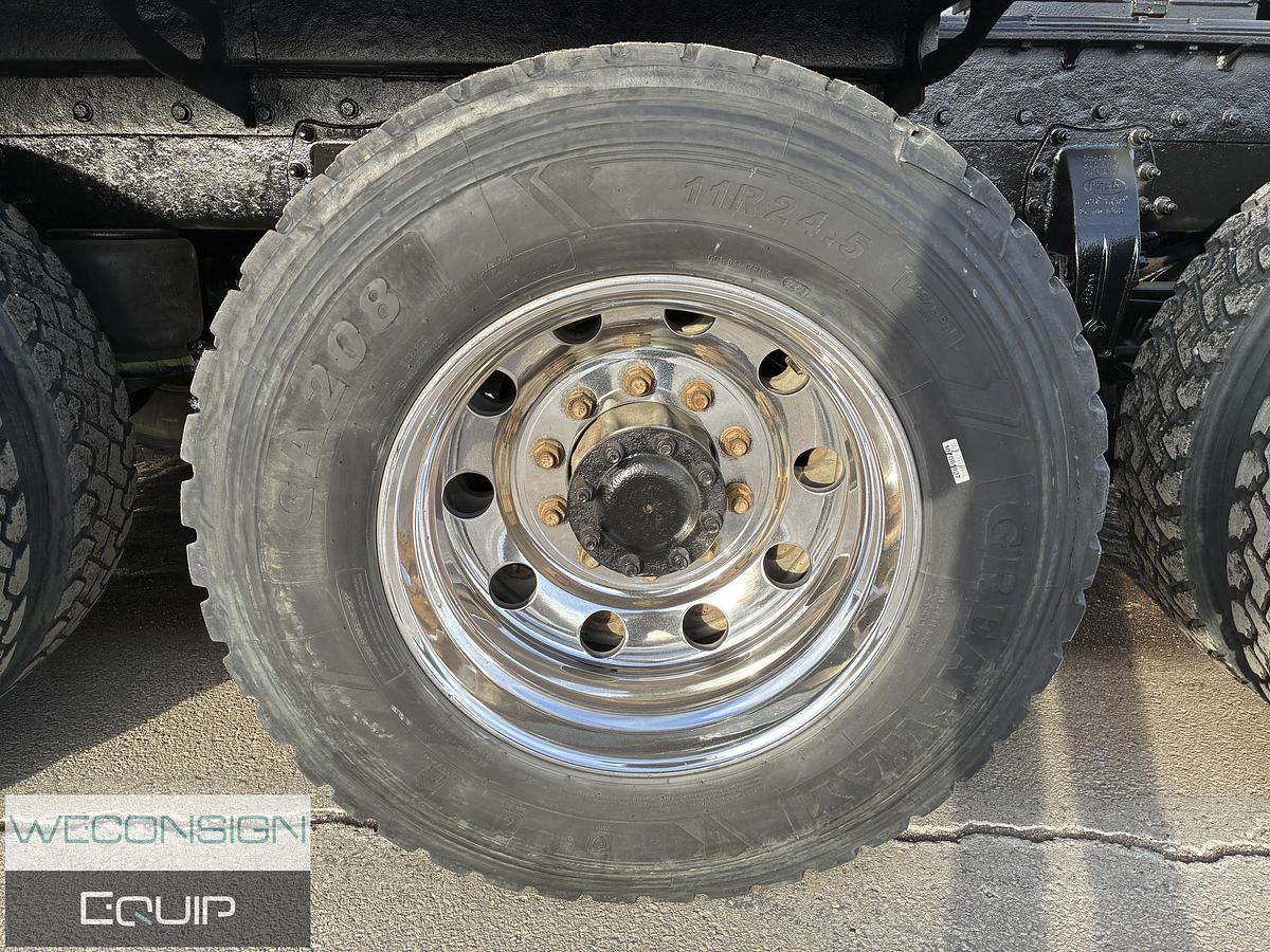 Used 2015 Peterbilt 367