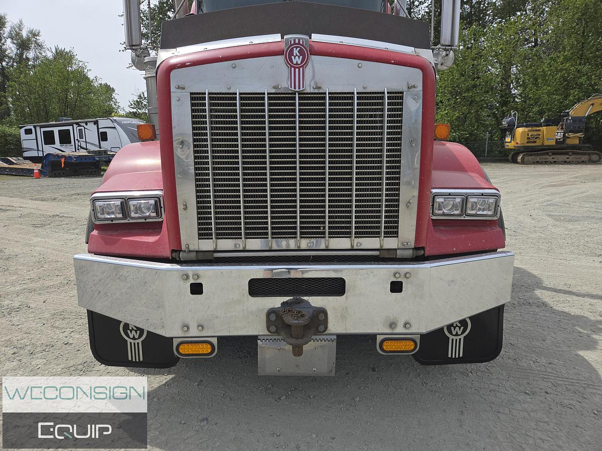 Used 2001 Kenworth T800 TA Lowbed Truck