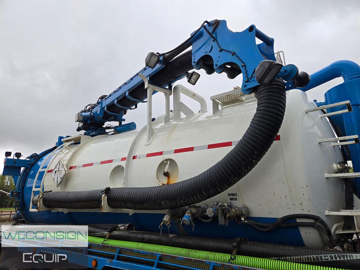 Used 2011 Western Star 4900 Tri-Drive DOT Hydrovac