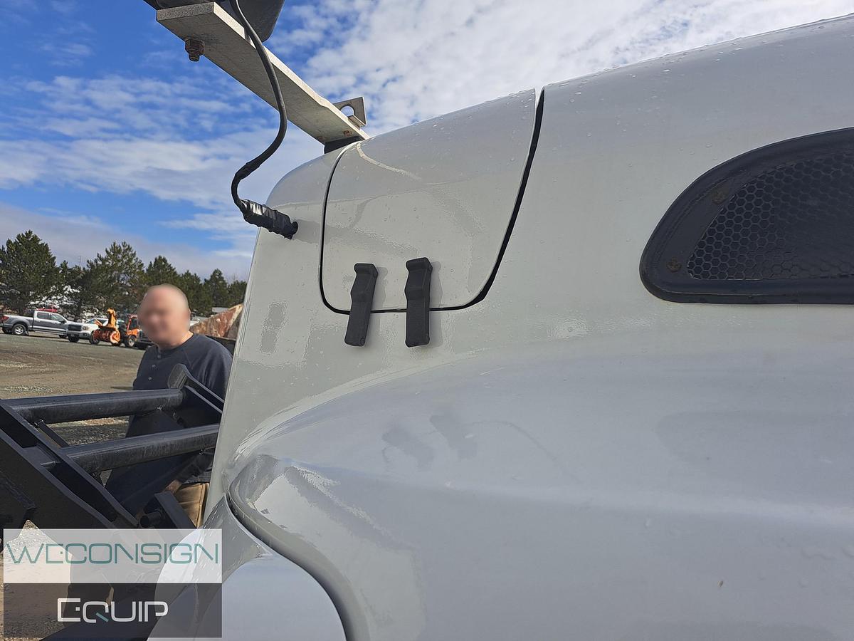 Used 2012 Freightliner M2