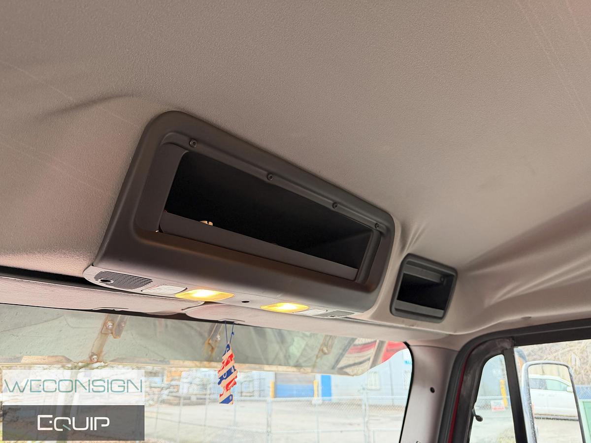 Used 2014 Freightliner M2106 Tow Truck/ Wrecker Truck