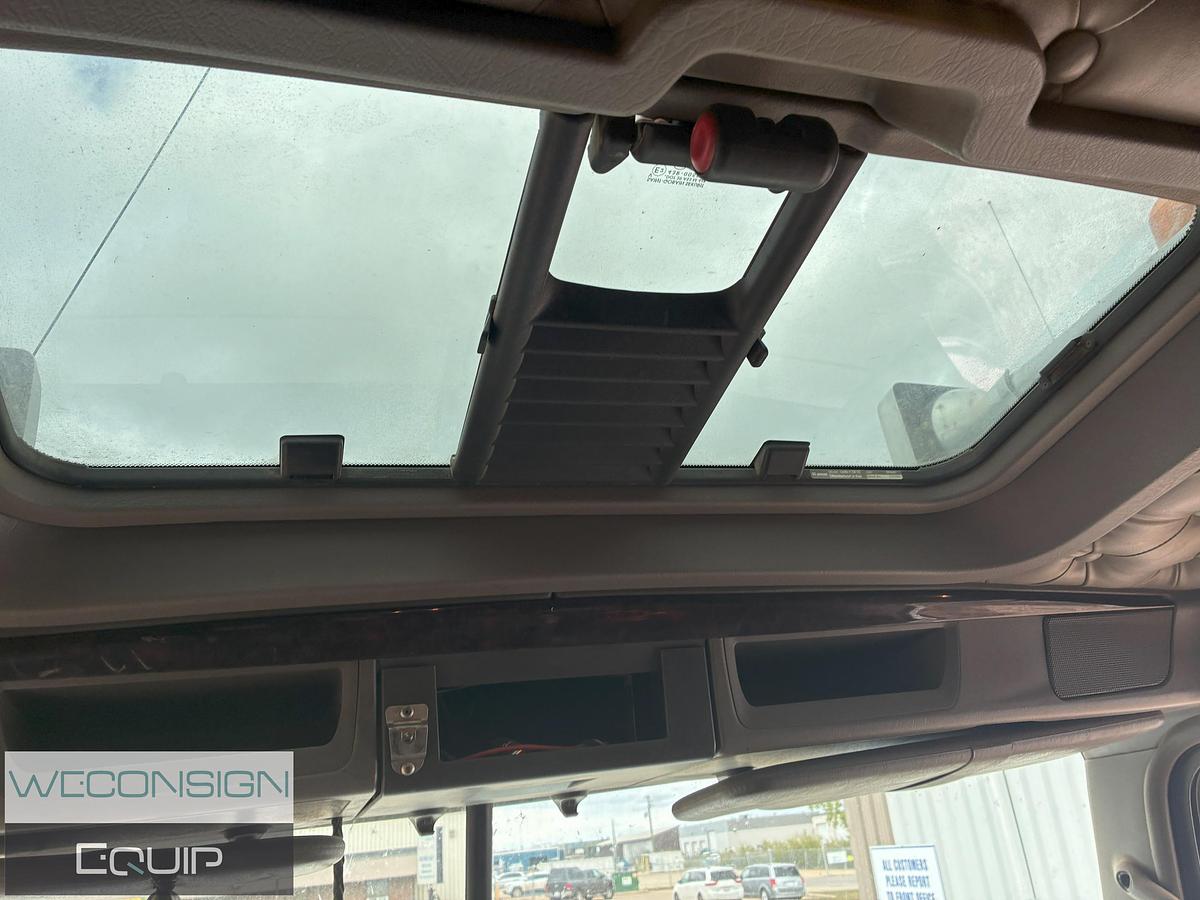 Used 2010 Kenworth SMV01